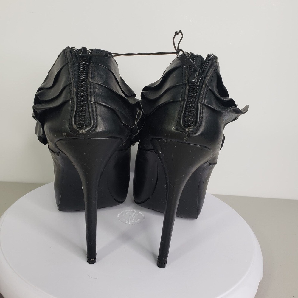 Report Venti Womens Black Faux Leather Ruffle Ankle Booties Heel Size 10 - Picture 5 of 8